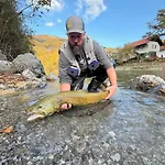 מלון Krka River Znojile pri Krki