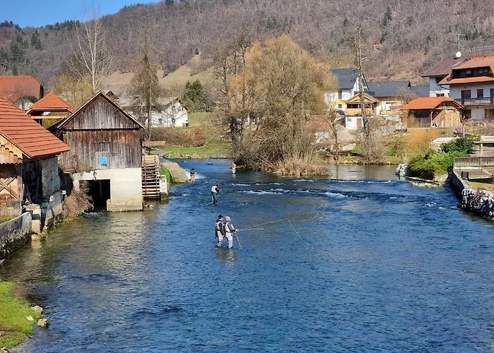 Ξενοδοχείο Krka River Znojile pri Krki