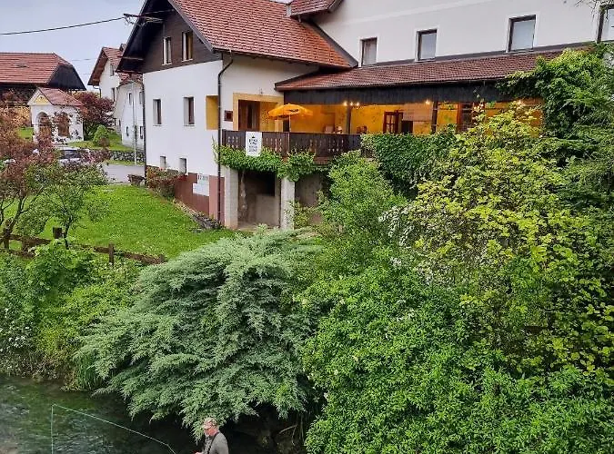 Ξενοδοχείο Krka River Znojile pri Krki